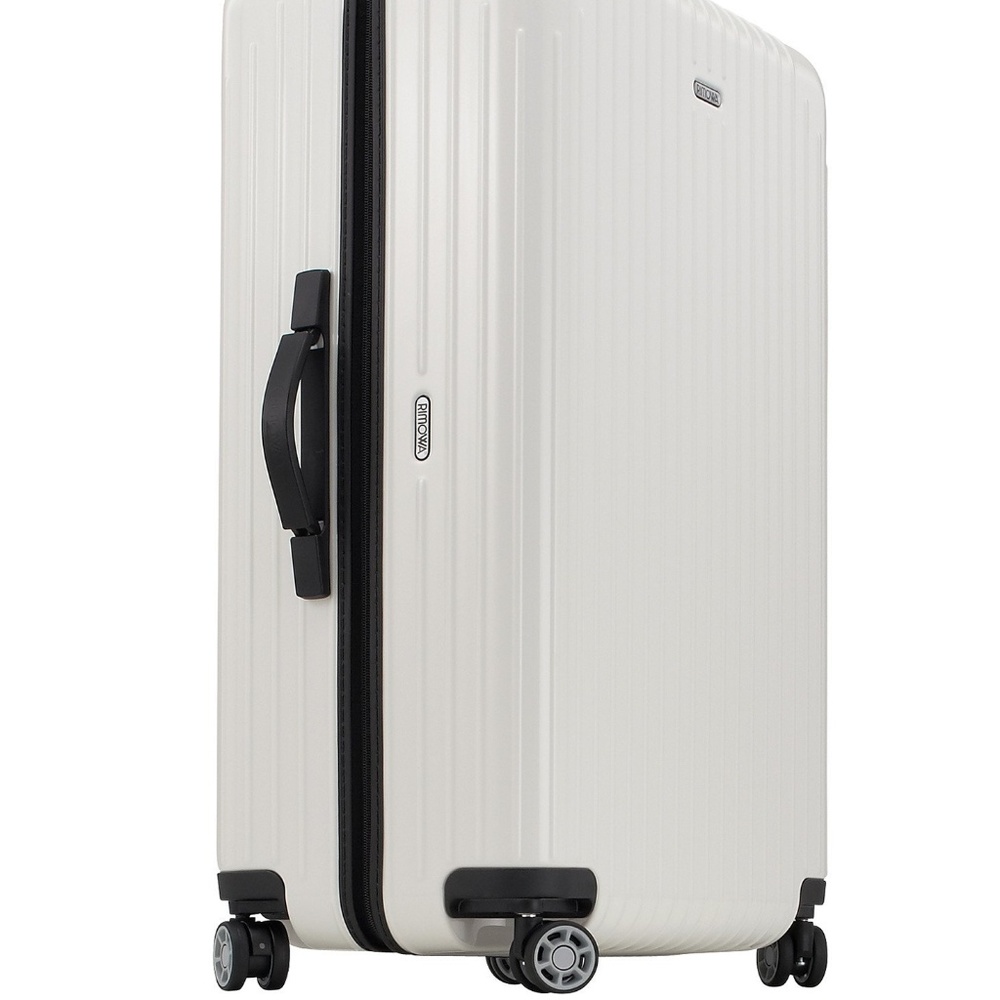 Gorgeous Rimowa 29' white salsa air hard suitcase